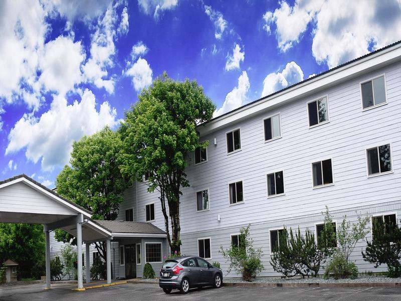 Super 8 By Wyndham Juneau Exterior photo